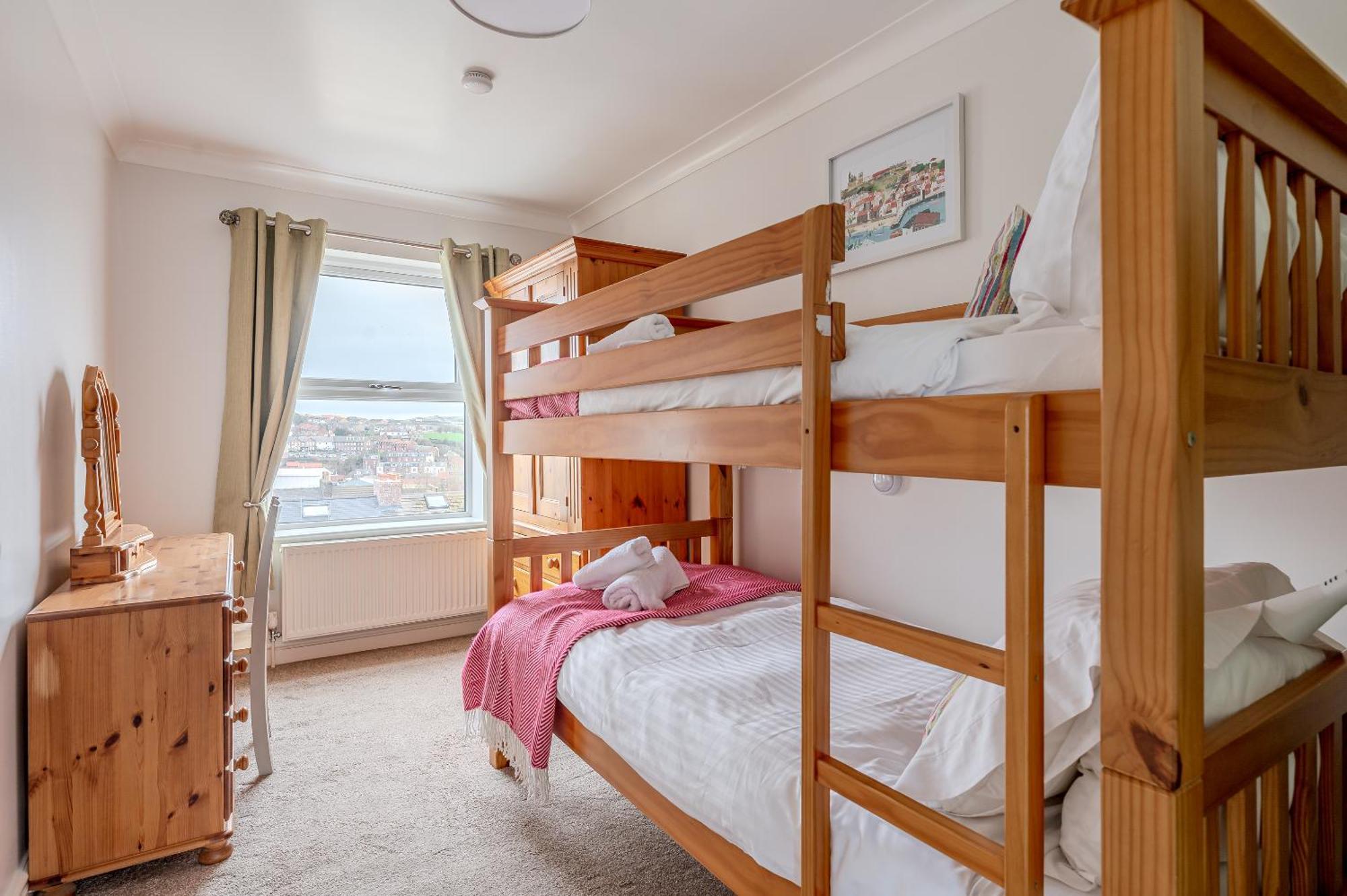 Holiday home Rosemill - Large Pet Friendly With Off Road Parking Whitby