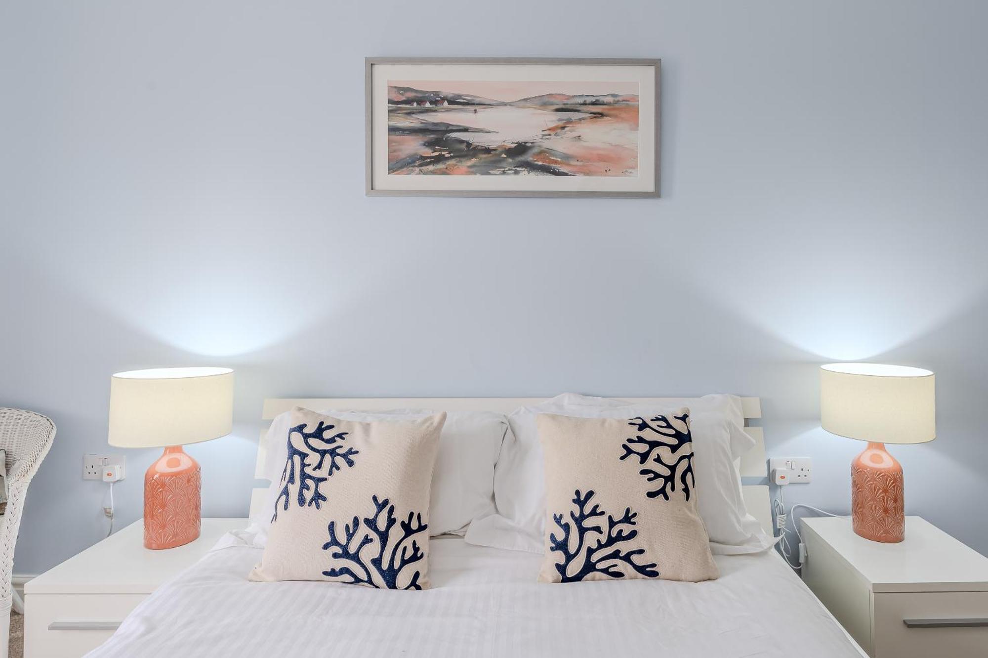 Rosemill - Large Pet Friendly With Off Road Parking Holiday home *